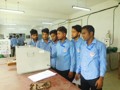 ELECTRICIAN LAB. 9