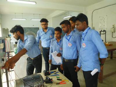 ELECTRICIAN LAB. 12