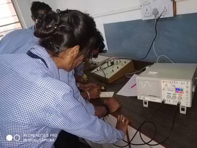 ELECTRICIAN LAB. 23