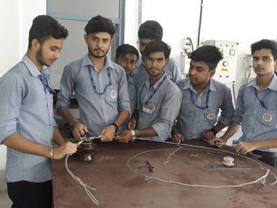 ELECTRICIAN LAB. 50